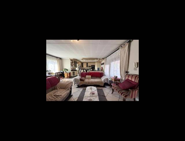 4 BEDROOM HOUSE FOR SALE IN BRACKENDOWNS